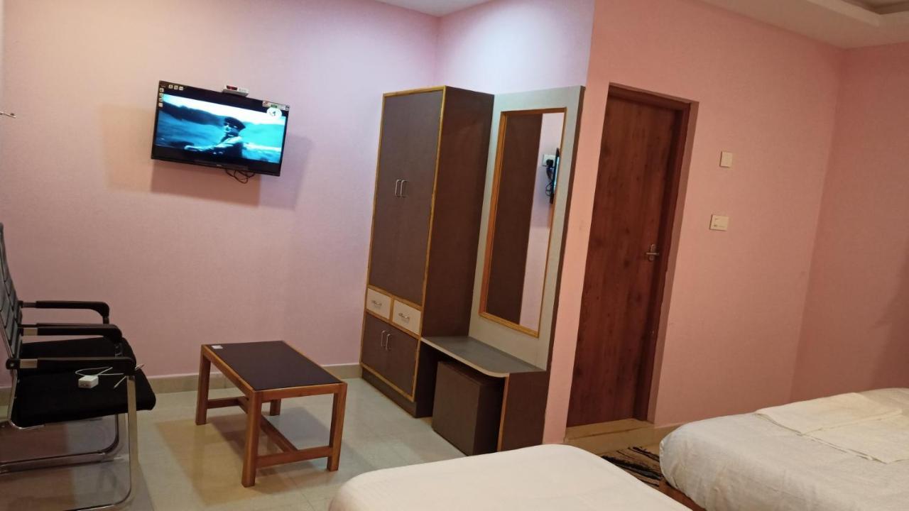 فندق Aarthi Residency كارايكودي المظهر الخارجي الصورة