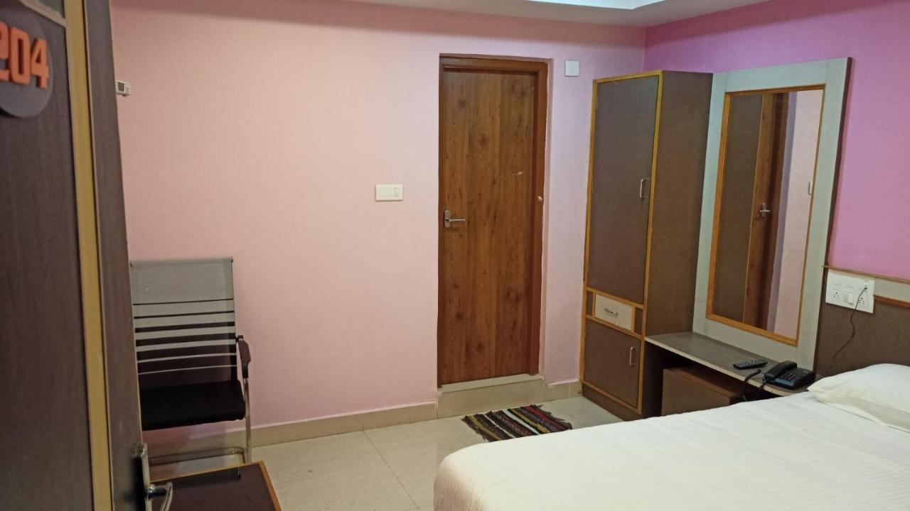 فندق Aarthi Residency كارايكودي المظهر الخارجي الصورة