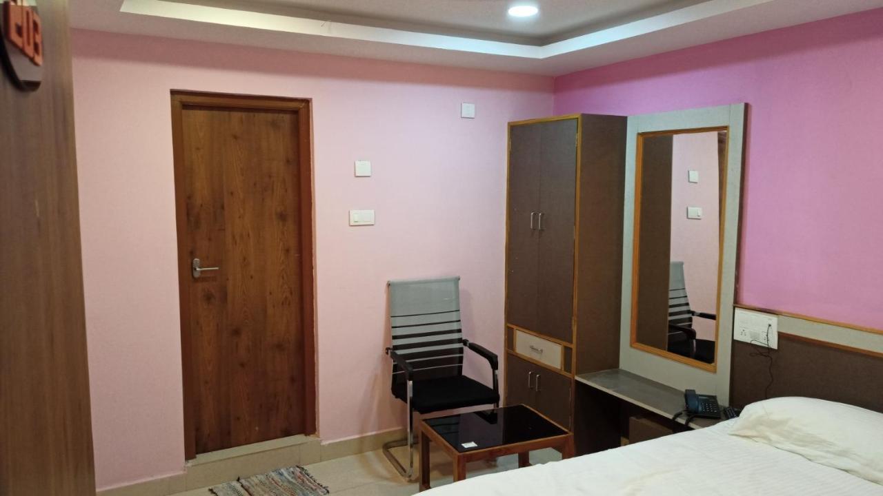 فندق Aarthi Residency كارايكودي المظهر الخارجي الصورة