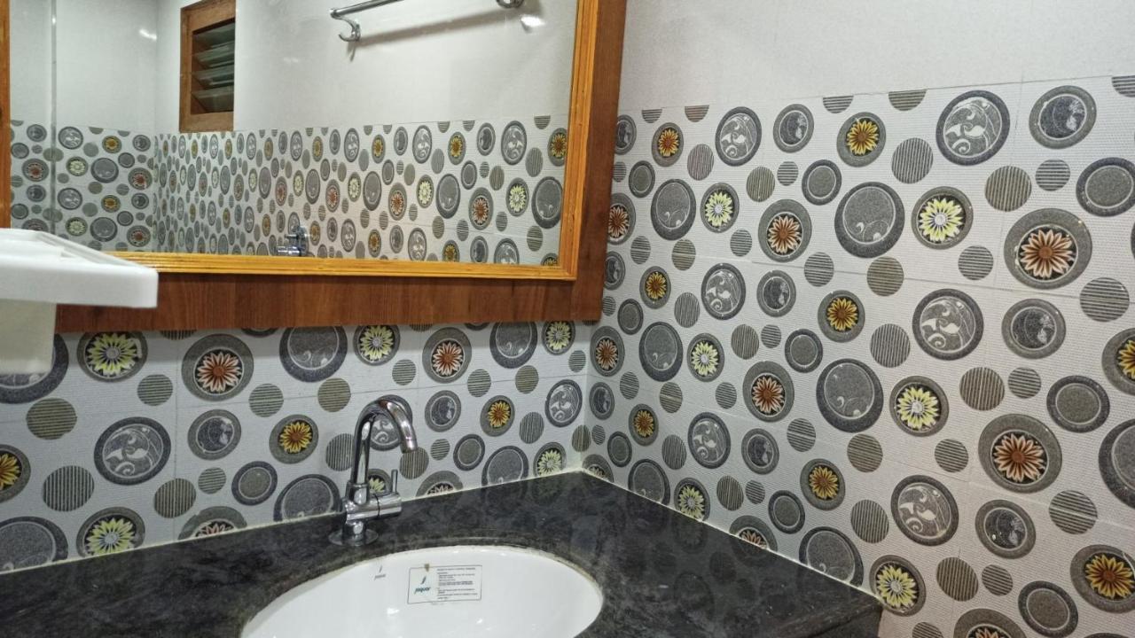 فندق Aarthi Residency كارايكودي المظهر الخارجي الصورة